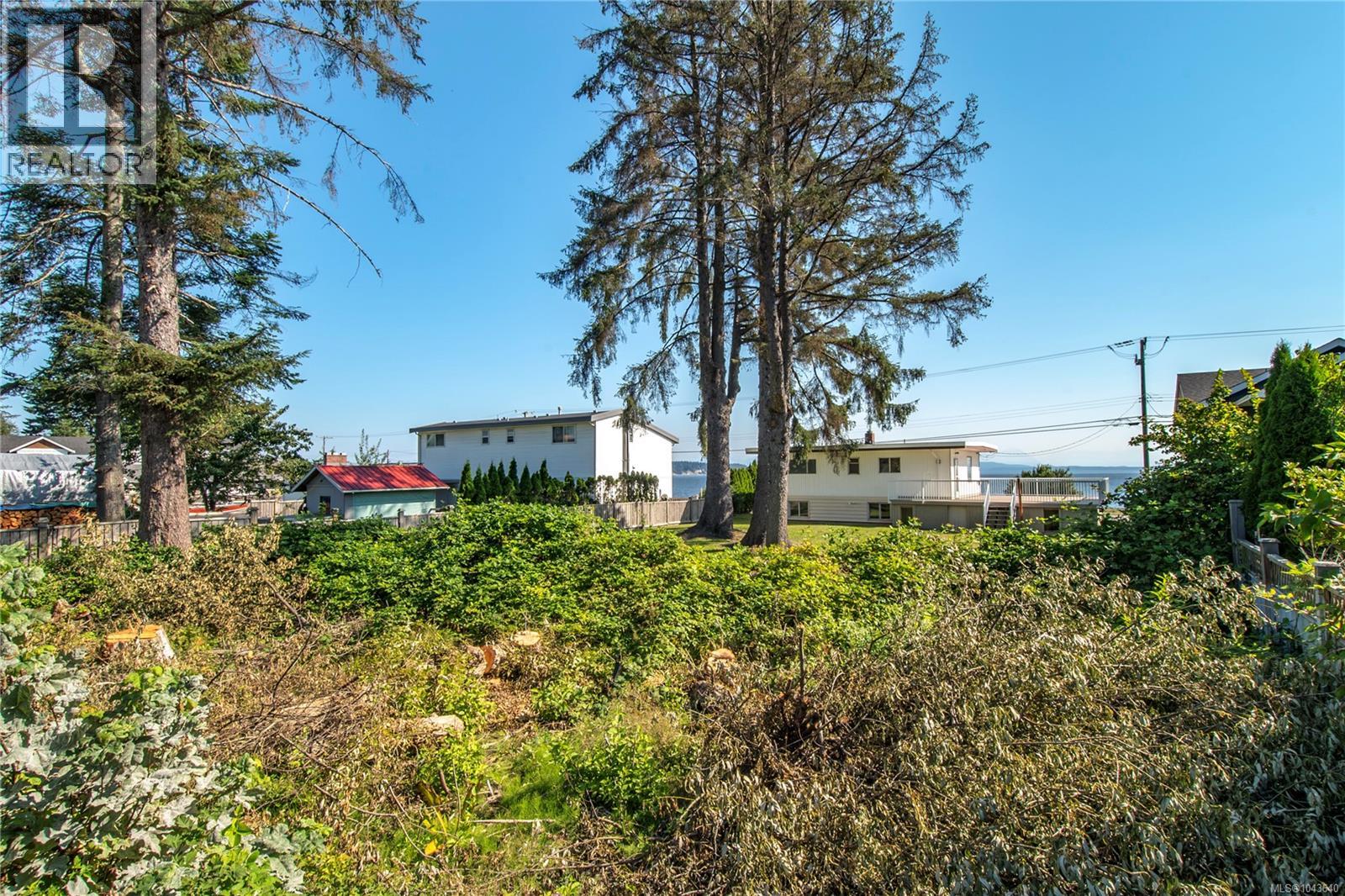 3250 Island Hwy S - 6