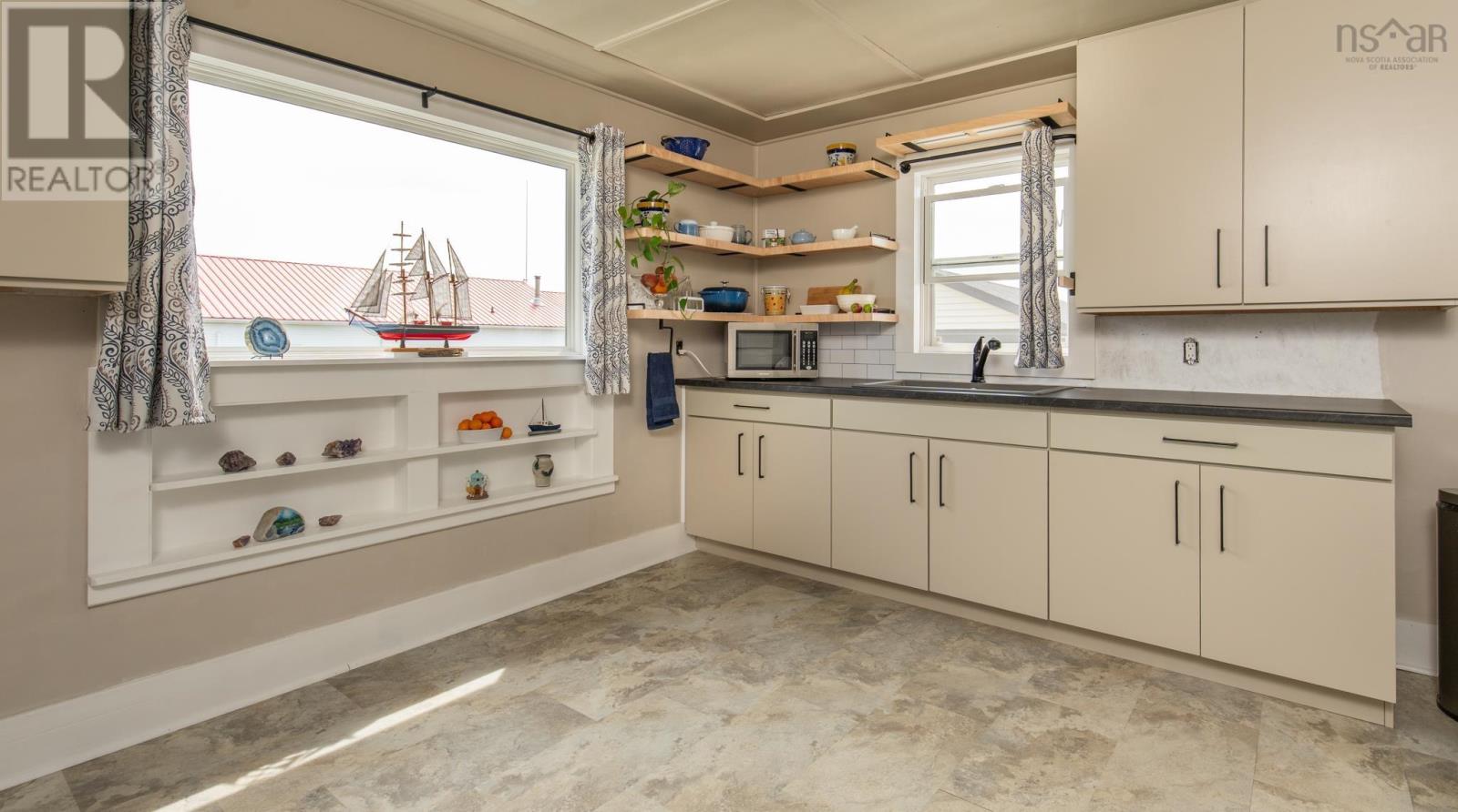 3304 Main Shore Road - 16