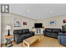 Dining room - 2049 Tremerton Drive, Kamloops, BC V2E2L1 Photo 16