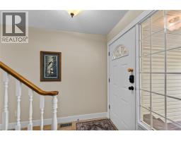 Bedroom - 2049 Tremerton Drive, Kamloops, BC V2E2L1 Photo 6