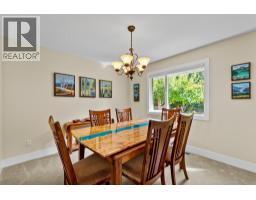 Foyer - 2049 Tremerton Drive, Kamloops, BC V2E2L1 Photo 18