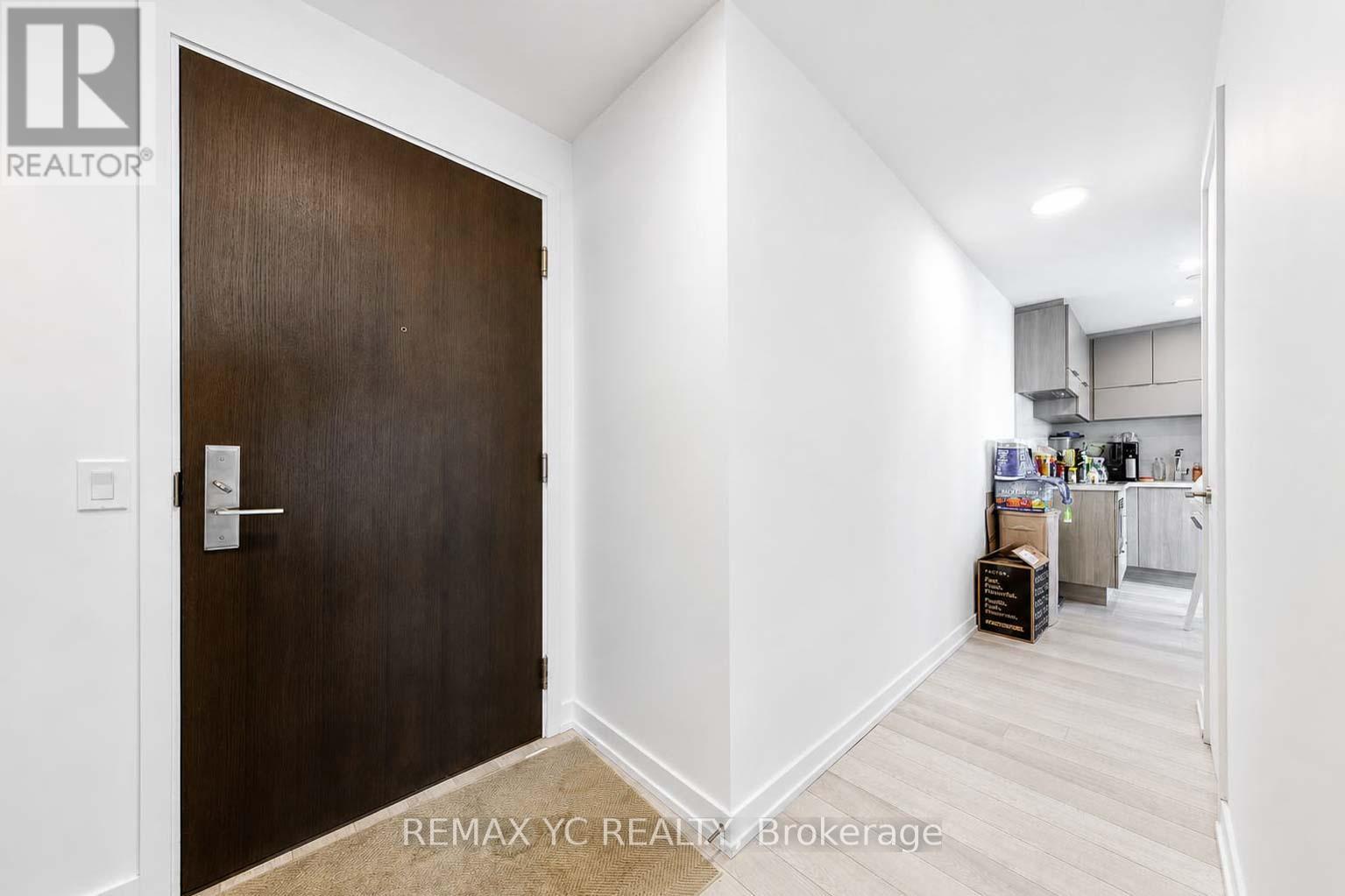 Photo of 39 Roehampton Avenue