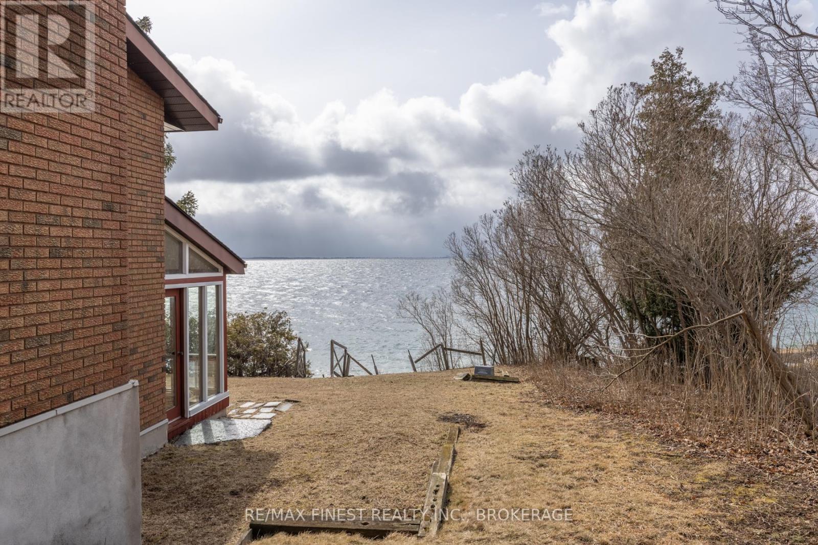 1141 FRONT ROAD - Image 32