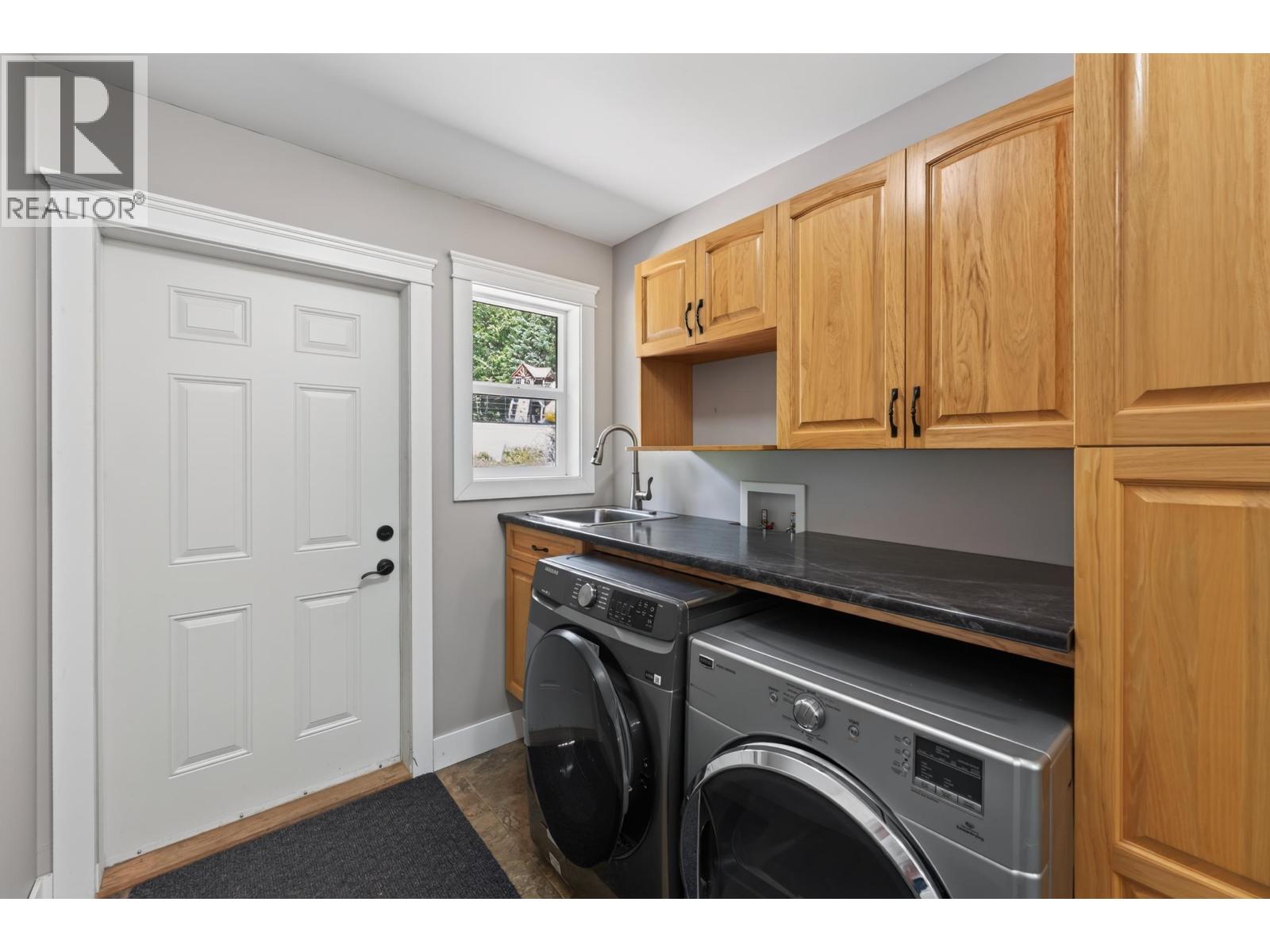 2077 SOMMERVILLE ROAD - Image 20