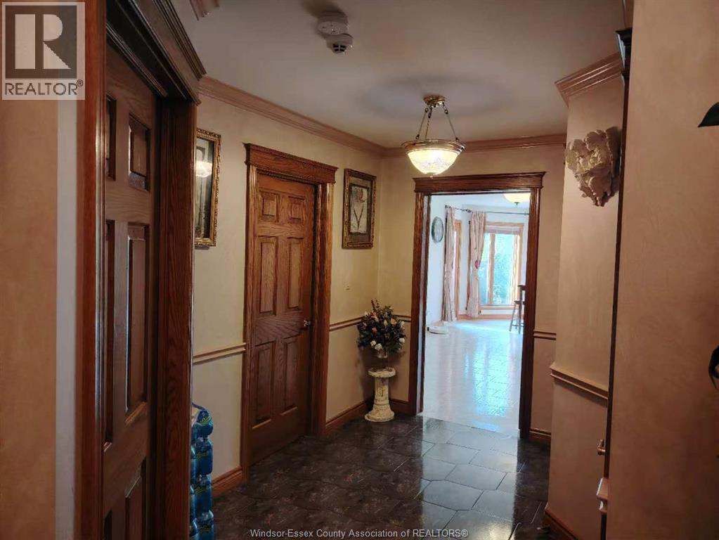 1985 OMIRA STREET - 4
