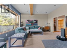 Family room - 1059 Pat Burns Ave, Gabriola Island, BC V0R1X2 Photo 8