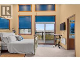 1059 Pat Burns Ave, Gabriola Island, BC V0R1X2 Photo 20