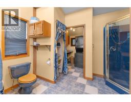 1059 Pat Burns Ave, Gabriola Island, BC V0R1X2 Photo 27