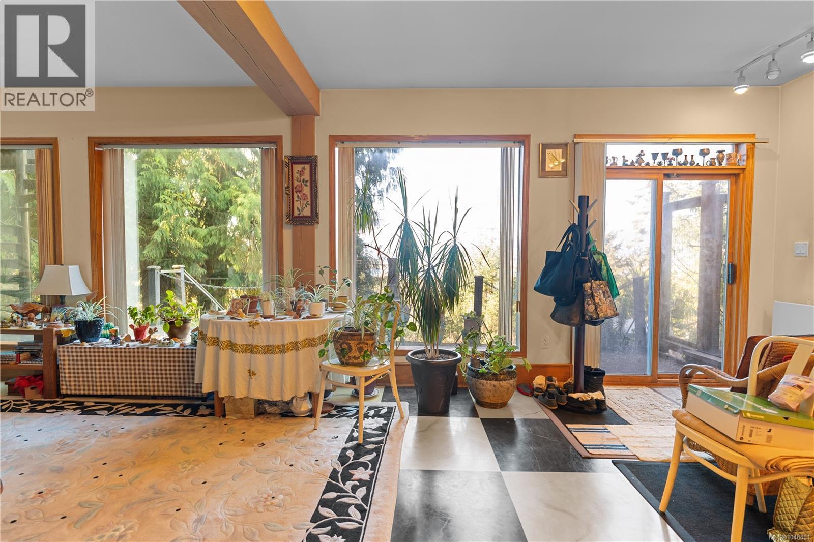 1059 Pat Burns Ave - 35