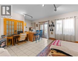 1059 Pat Burns Ave, Gabriola Island, BC V0R1X2 Photo 44
