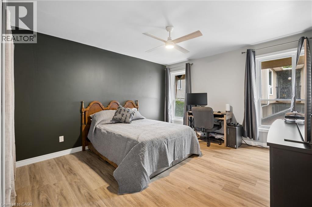 555 FOUNTAIN Street S - 10