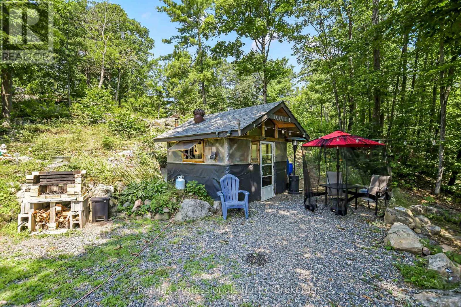 1017 BARLOCHAN ROAD - Image 10