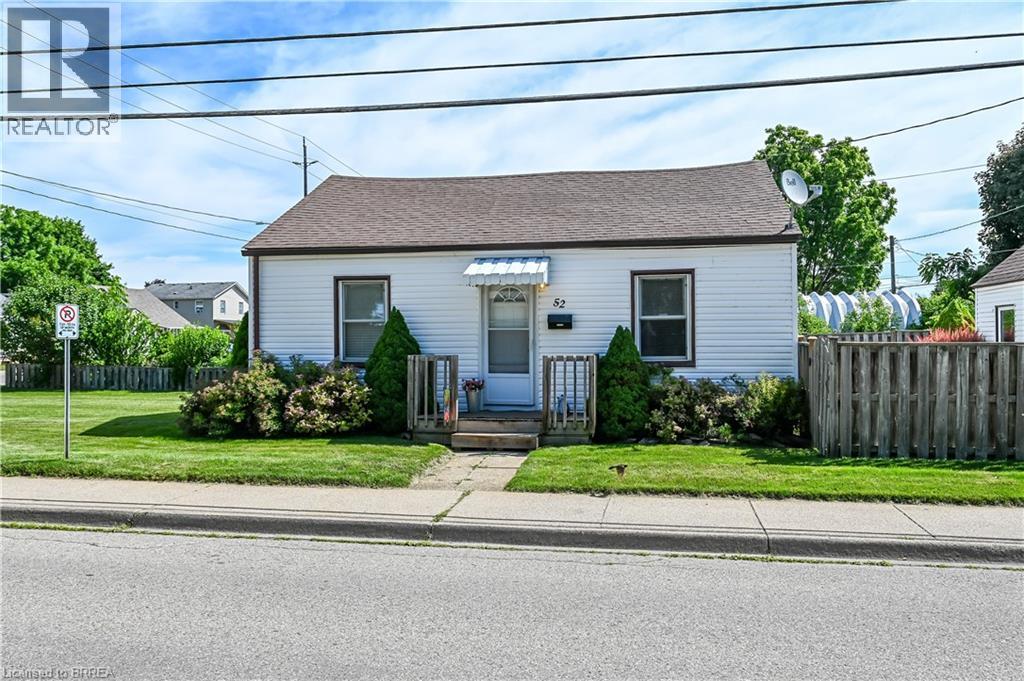 52 DIVISION Street, Brantford — photo 2