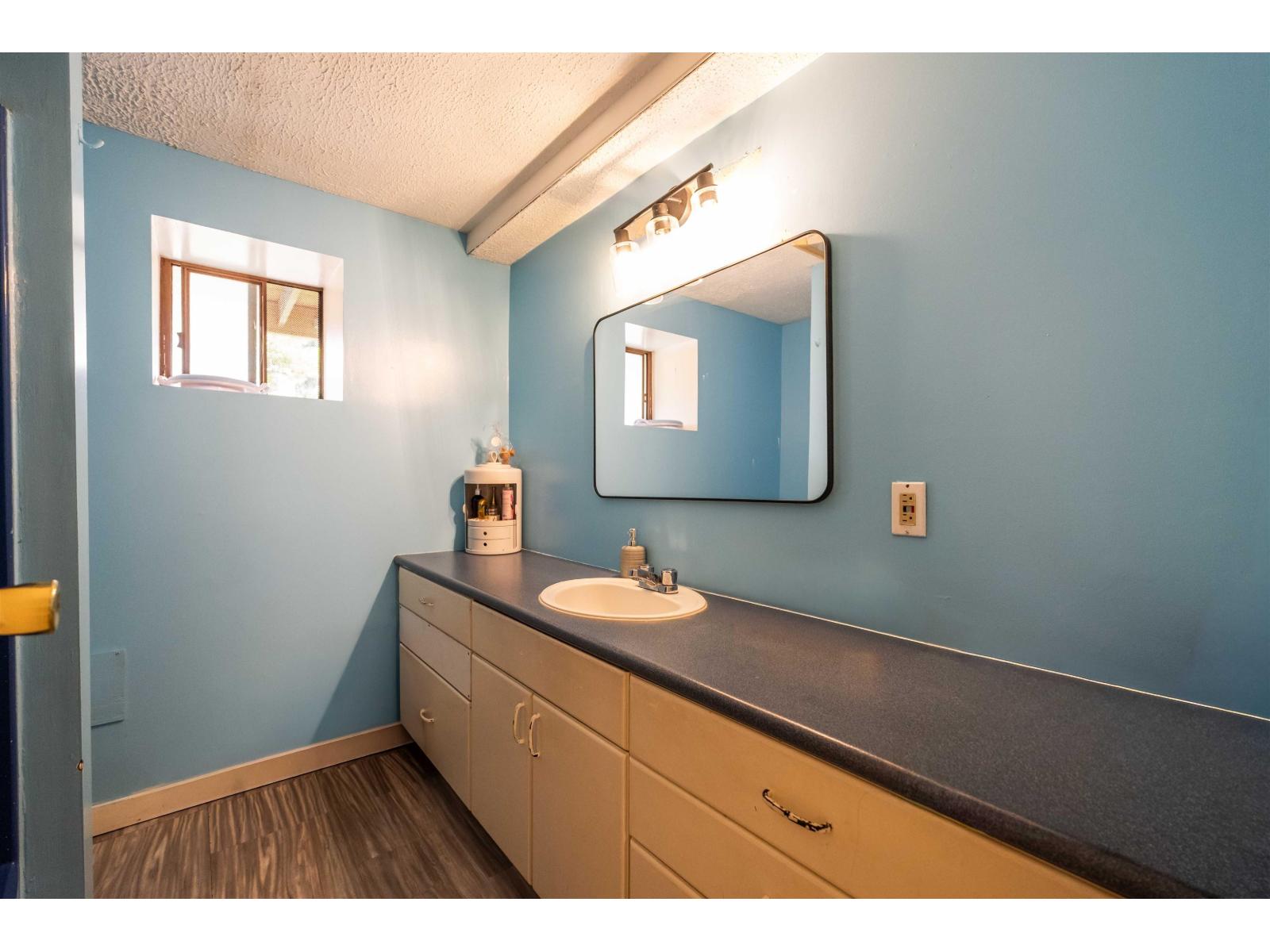 5 Bed, 2 Bath House for Sale in Surrey – 13389 CRESTVIEW DRIVE, Surrey – MLS# R3152998 - Image 13