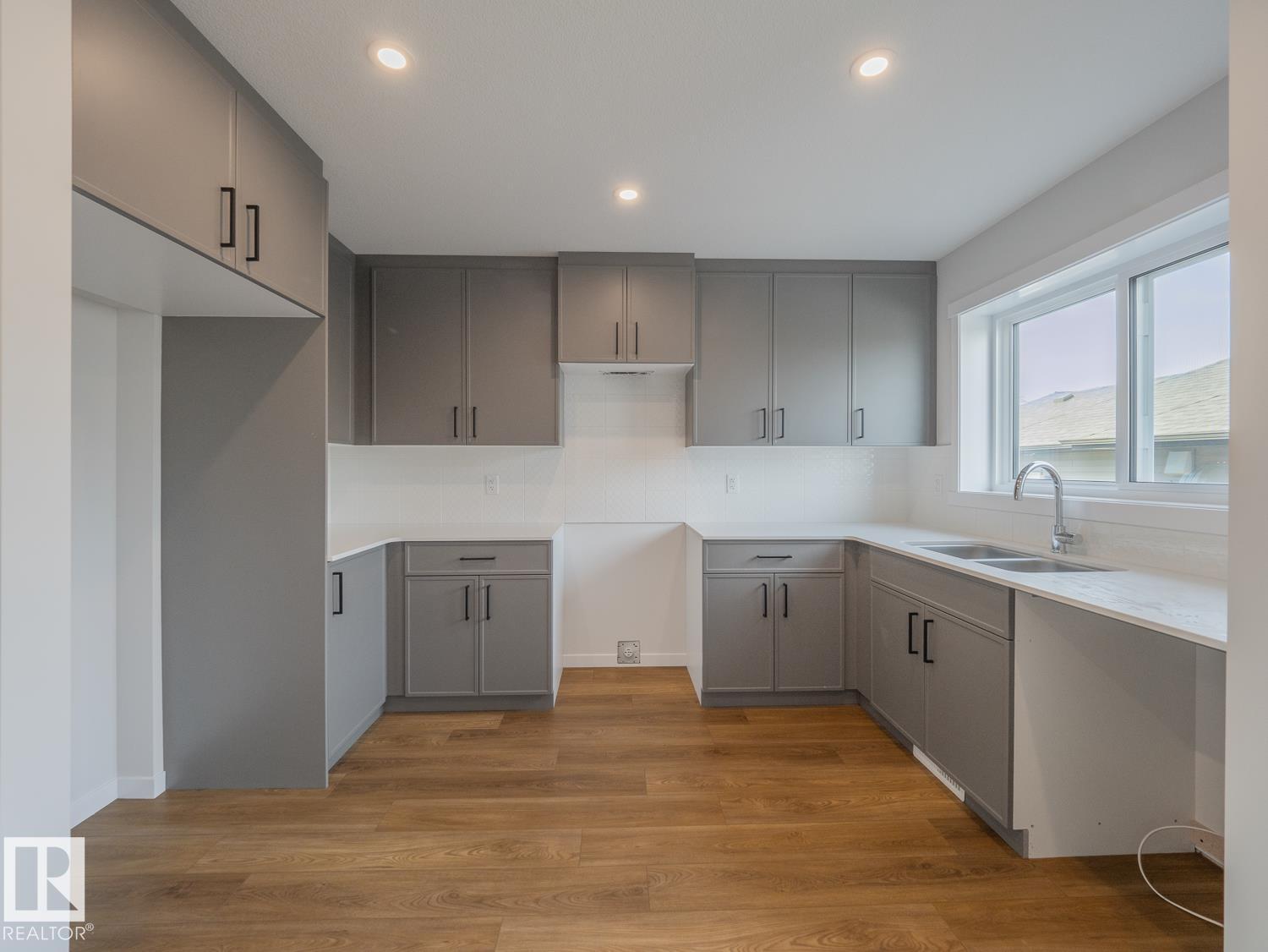 17218 4 ST NW - 11