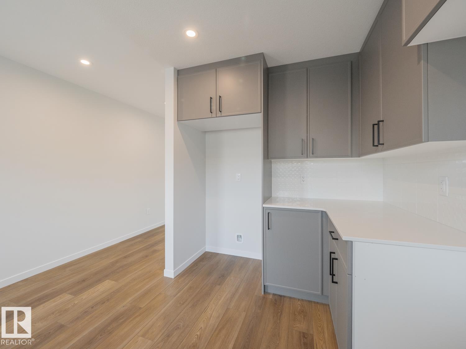 17218 4 ST NW - 14