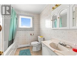37 Church Road thumbnail 13