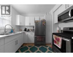 5219 50 Avenue, Camrose, AB T4V0T1 Photo 8