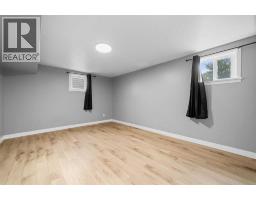 5219 50 Avenue, Camrose, AB T4V0T1 Photo 16
