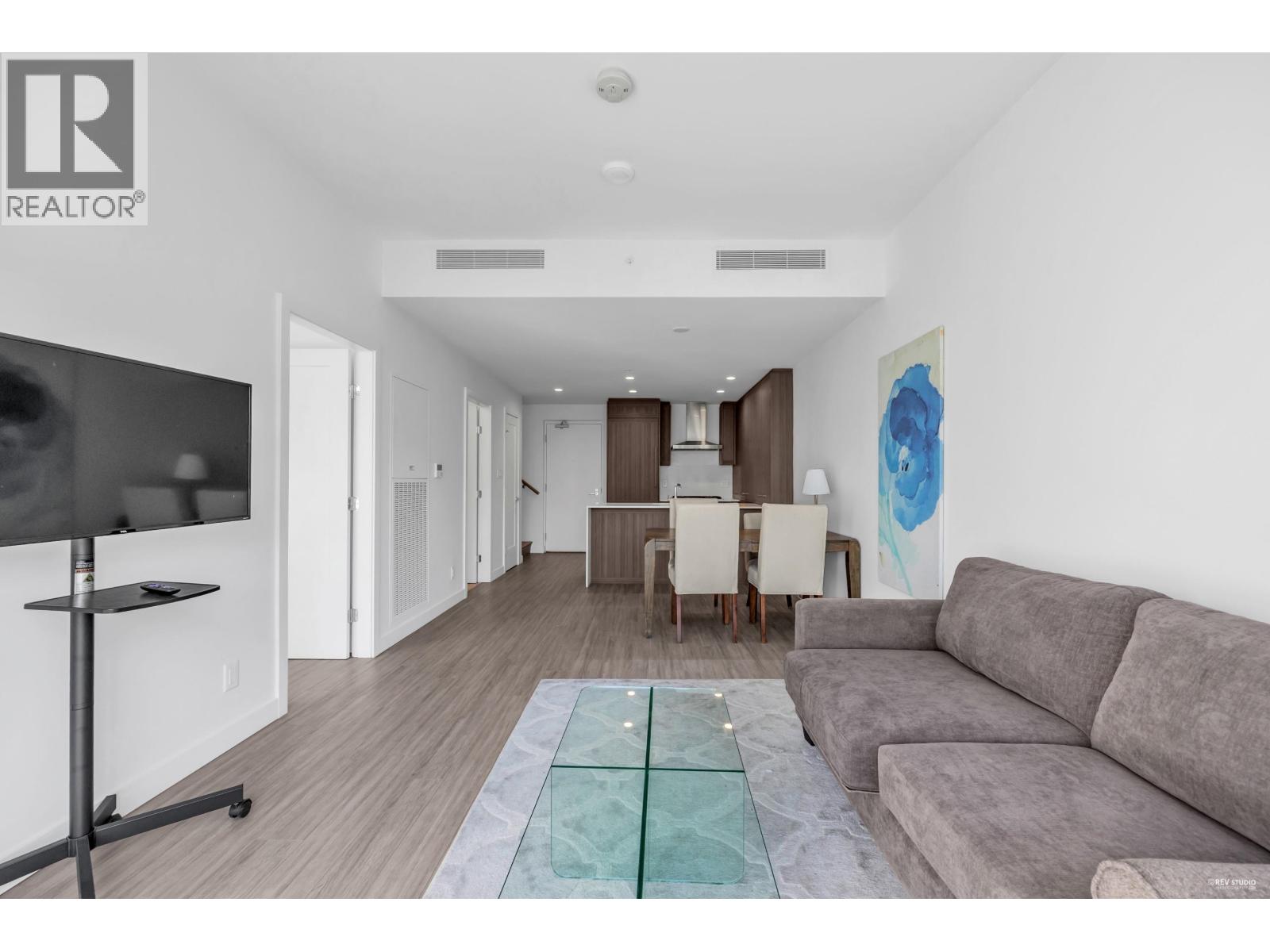 TH302 2351 BETA AVENUE, Burnaby — photo 2