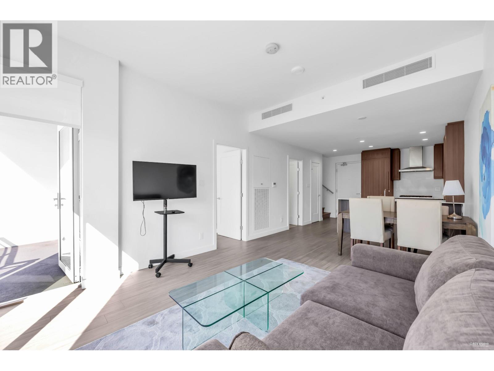 TH302 2351 BETA AVENUE, Burnaby — photo 3