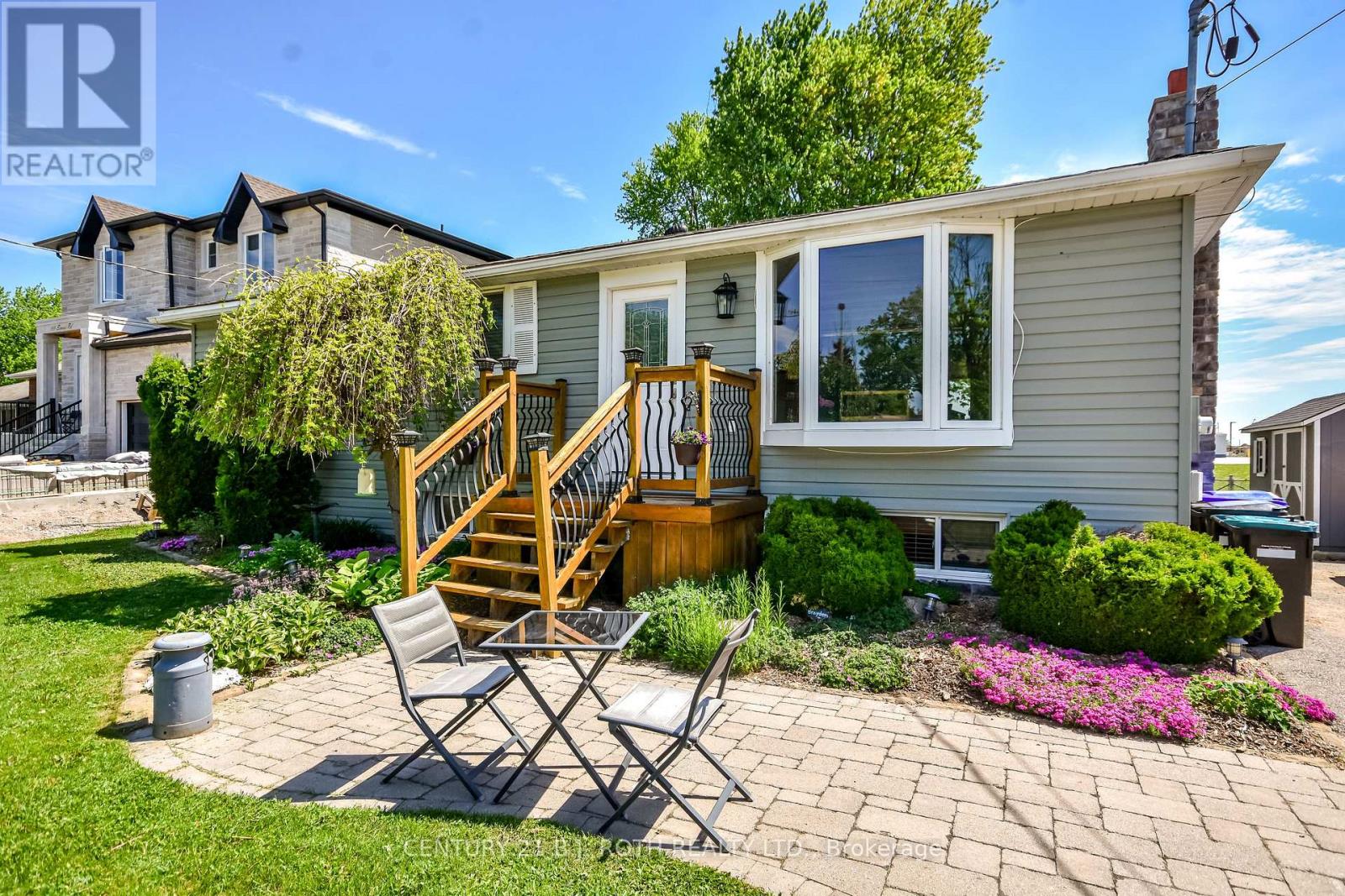 671 SIMCOE ROAD - 1