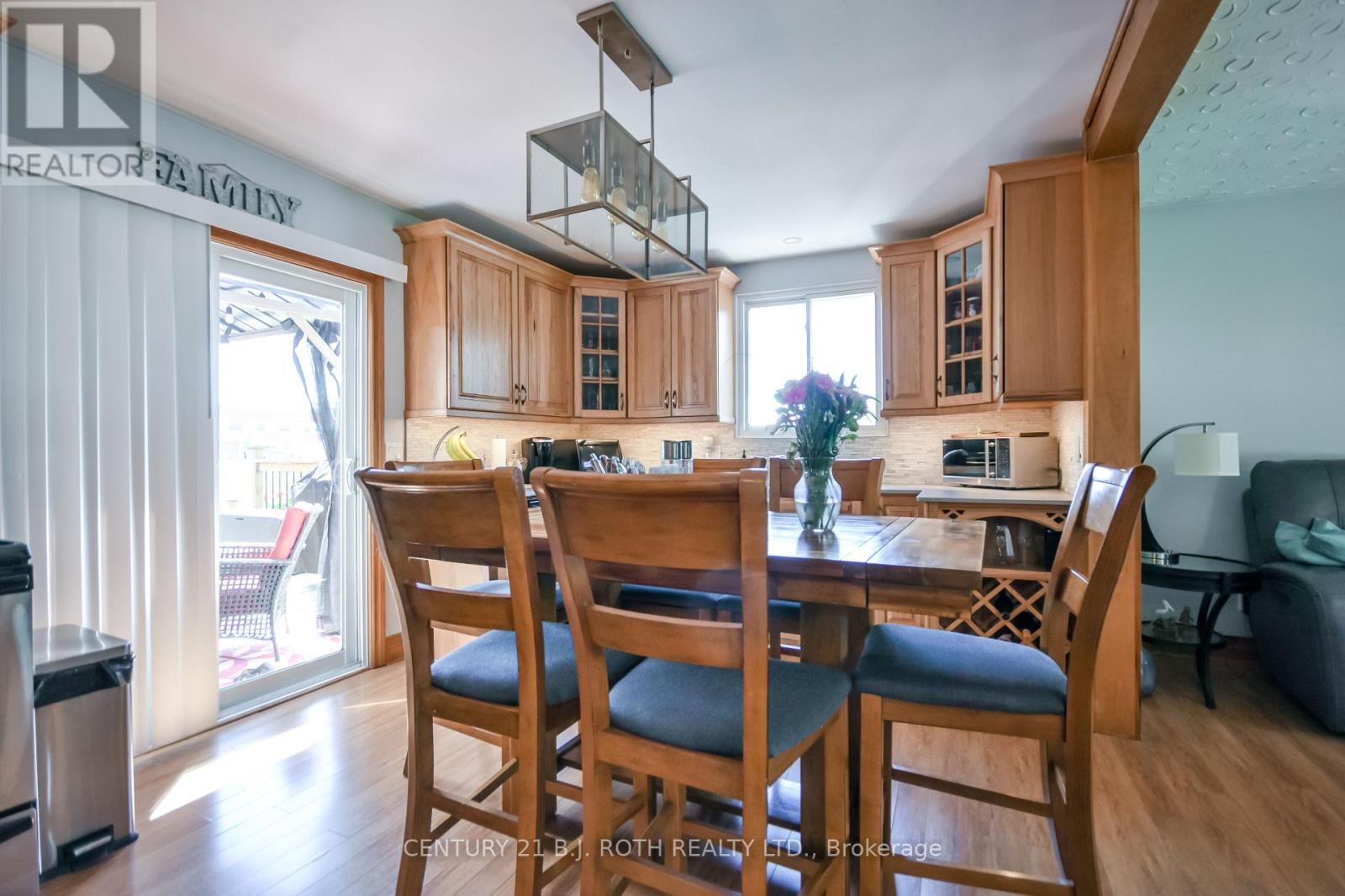 671 SIMCOE ROAD - 13