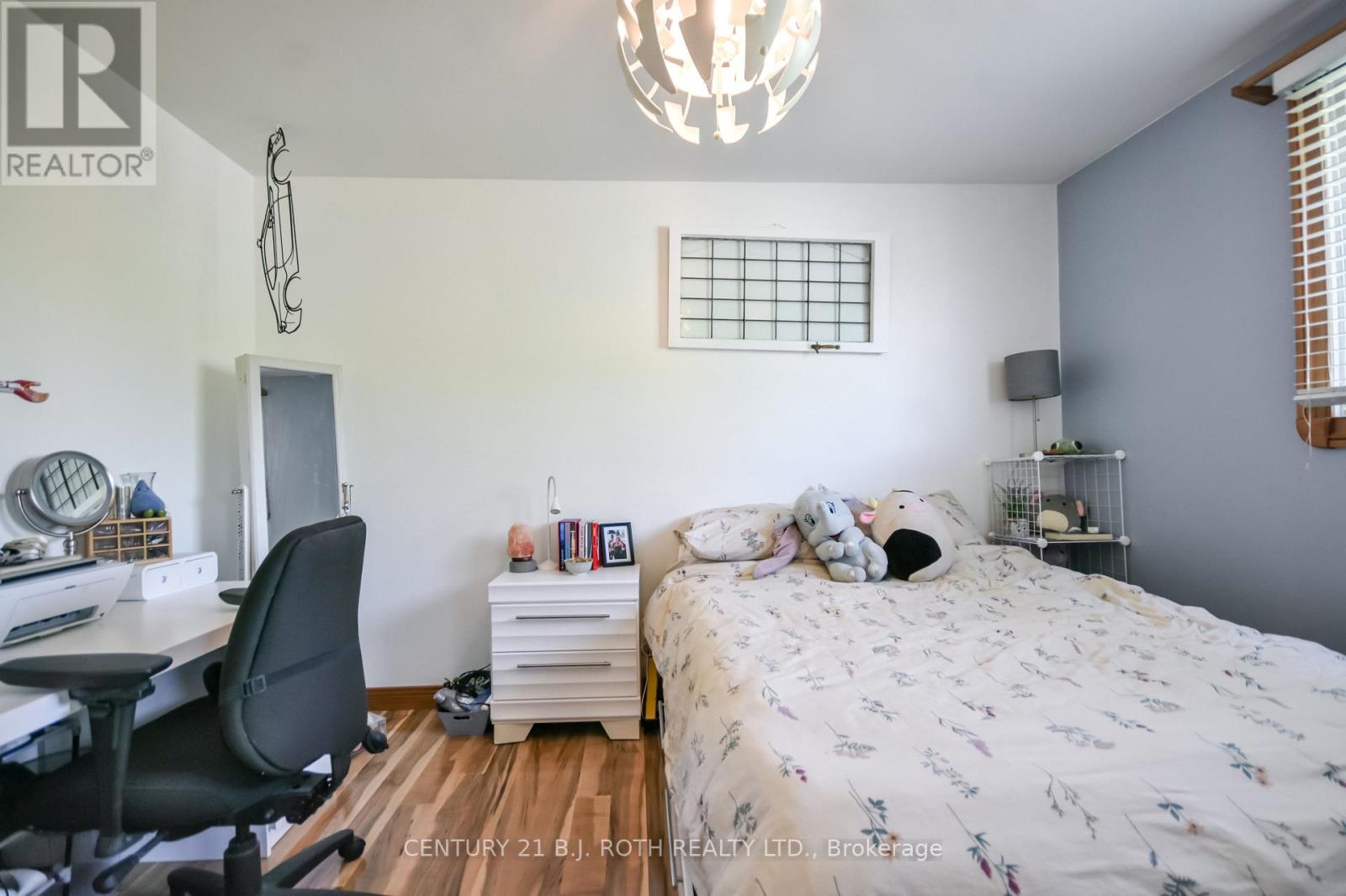 671 SIMCOE ROAD - 17