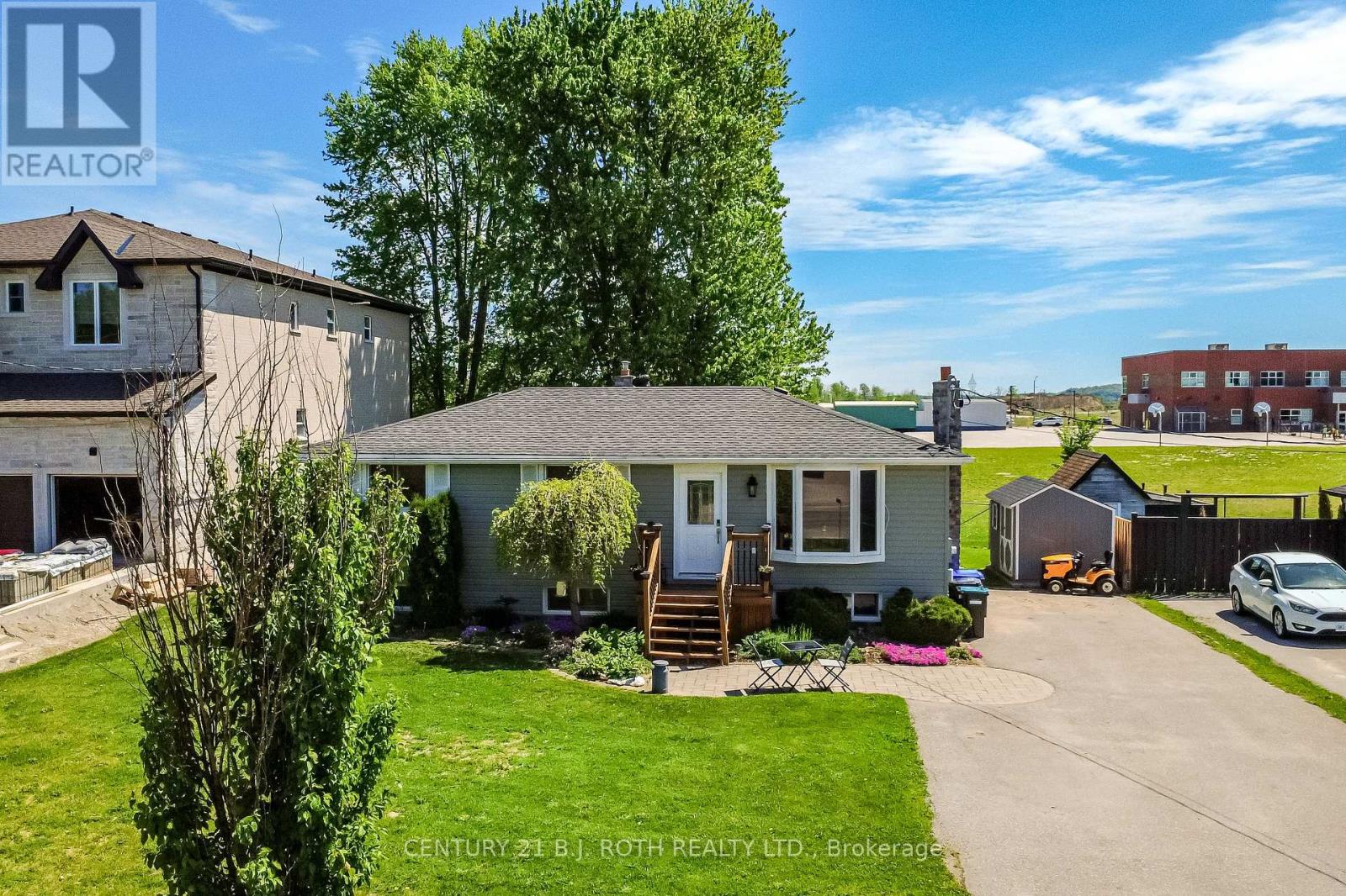 671 SIMCOE ROAD - 2