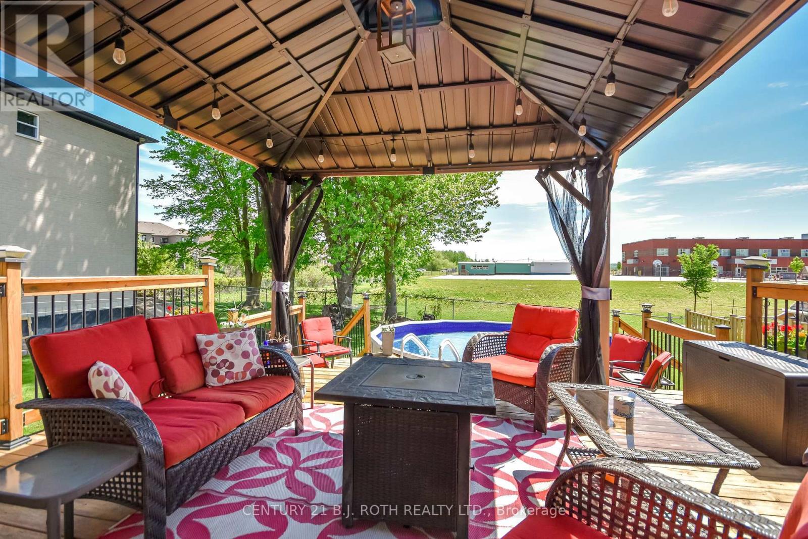 671 SIMCOE ROAD - 37