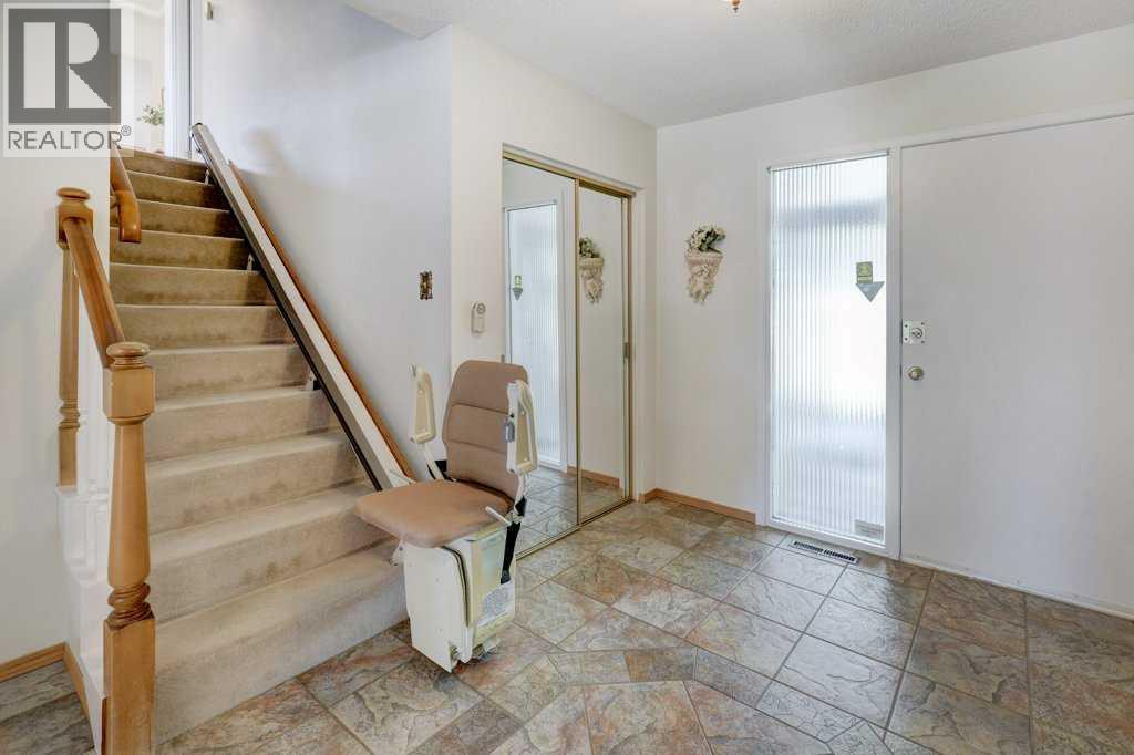 223 Willow Ridge Place SE, Willow Park, Calgary photo 4