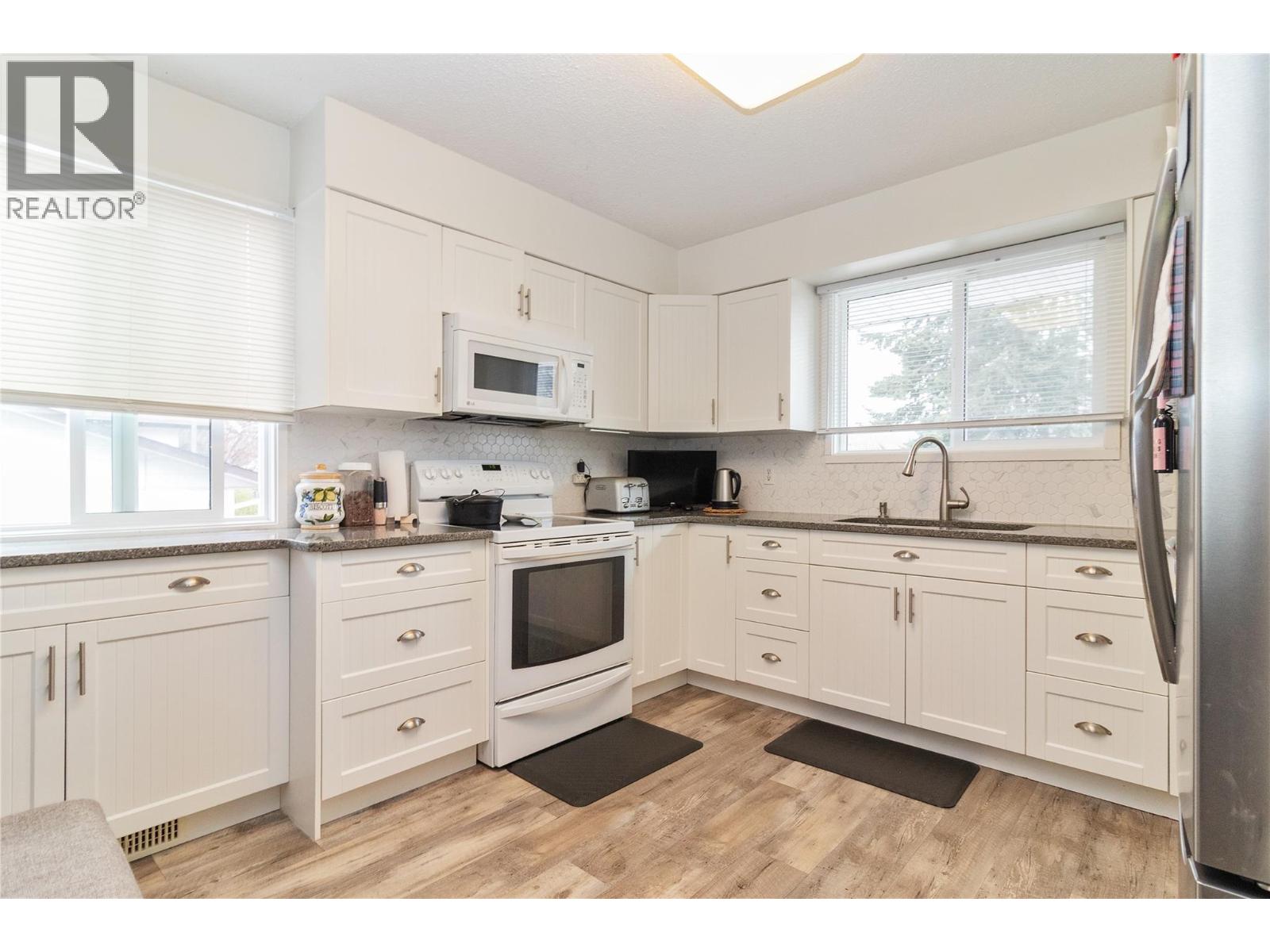 410 Madsen Road, Kelowna — photo 3