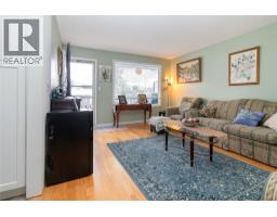 Bedroom - 410 Madsen Road, Kelowna, BC V1X2C2 Photo 9