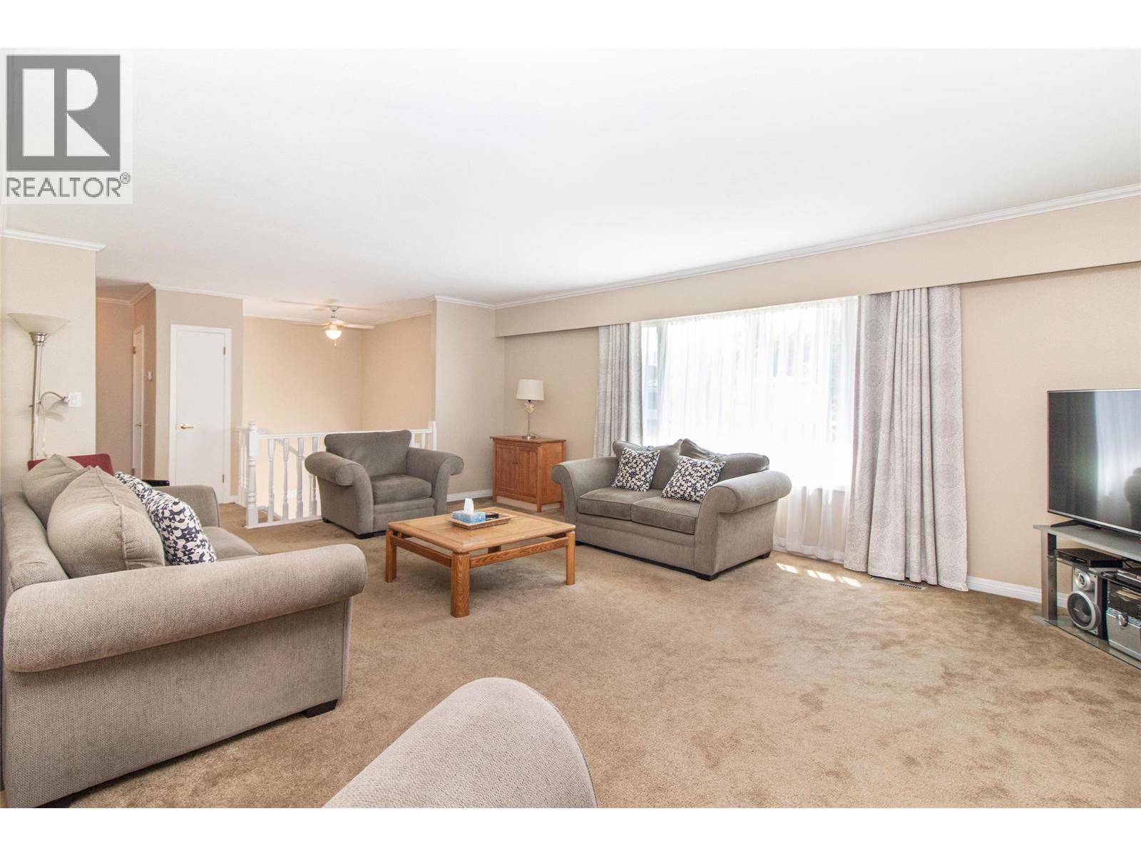 210 Wallace Road - 5