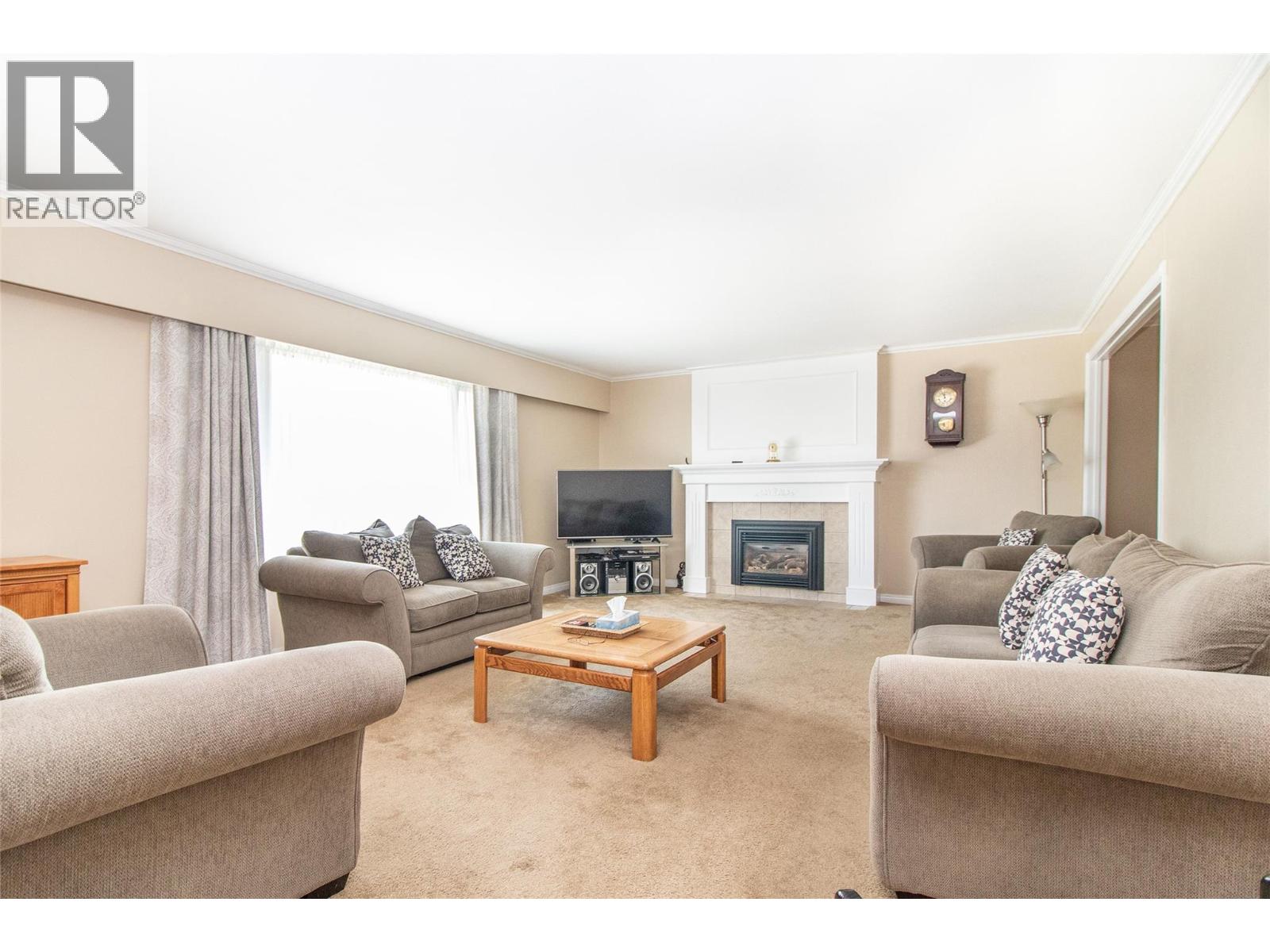 210 Wallace Road - 2