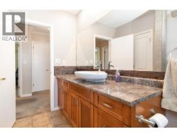 210 Wallace Road, Kelowna, BC V1X4T1 Photo 23