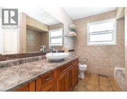 210 Wallace Road, Kelowna, BC V1X4T1 Photo 20