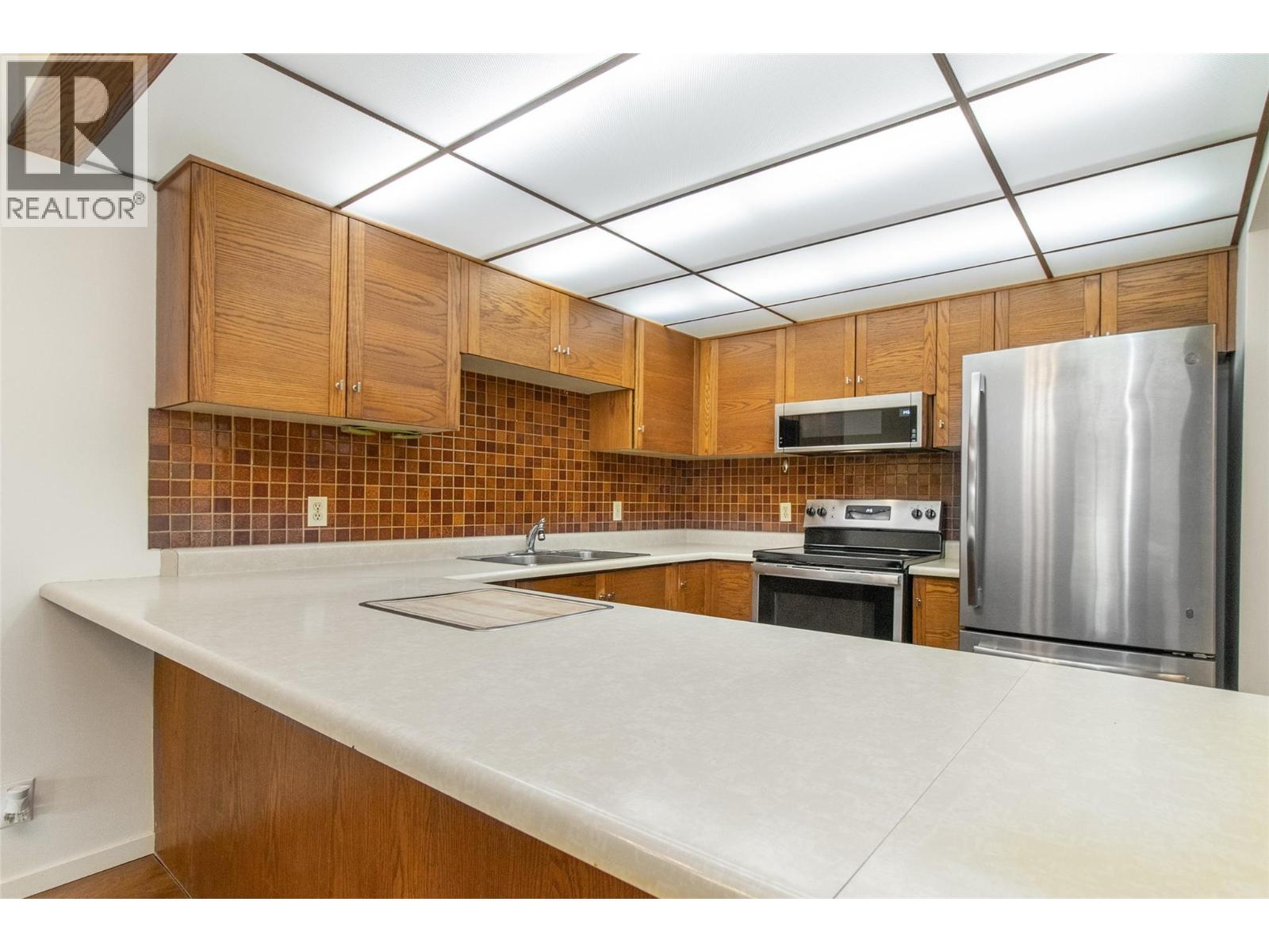 #303 1075 Bernard Avenue - 8