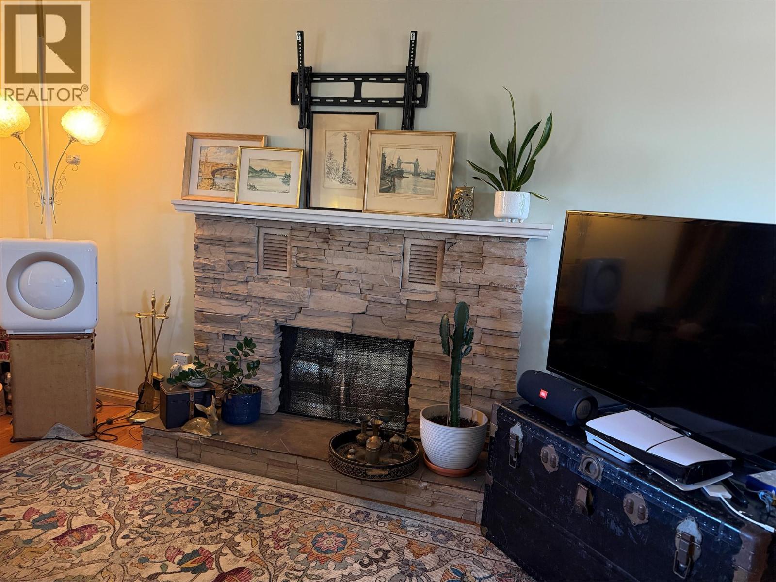 1121 96A Avenue - Image 3