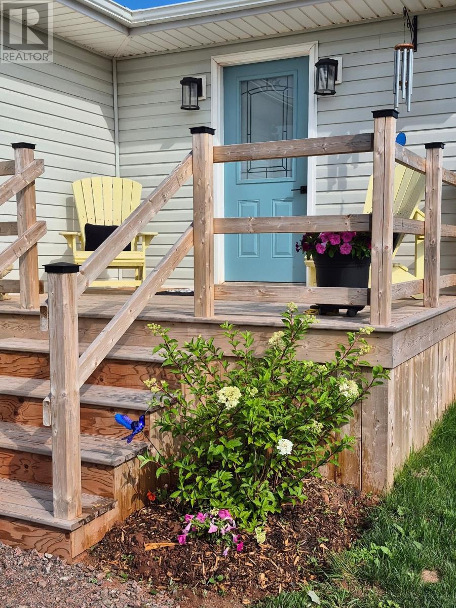 44 MacDonald Shore Road, West Point — photo 3