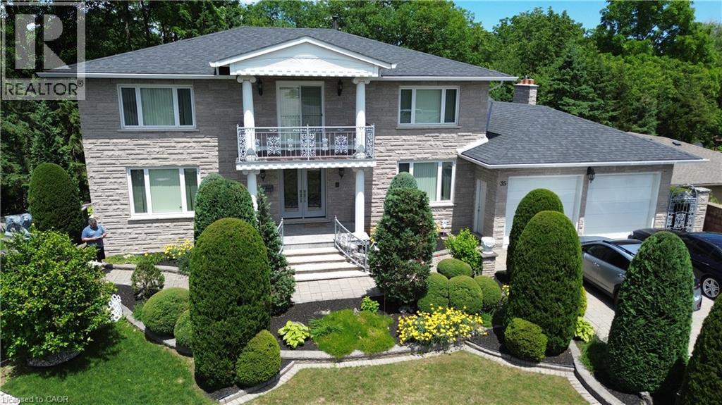 35 GLEN PARK Court