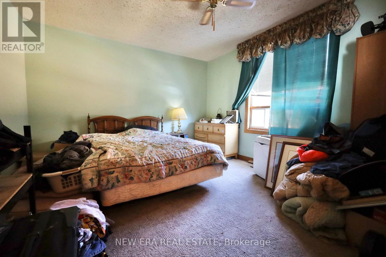 116 CHESTERFIELD AVENUE - 12