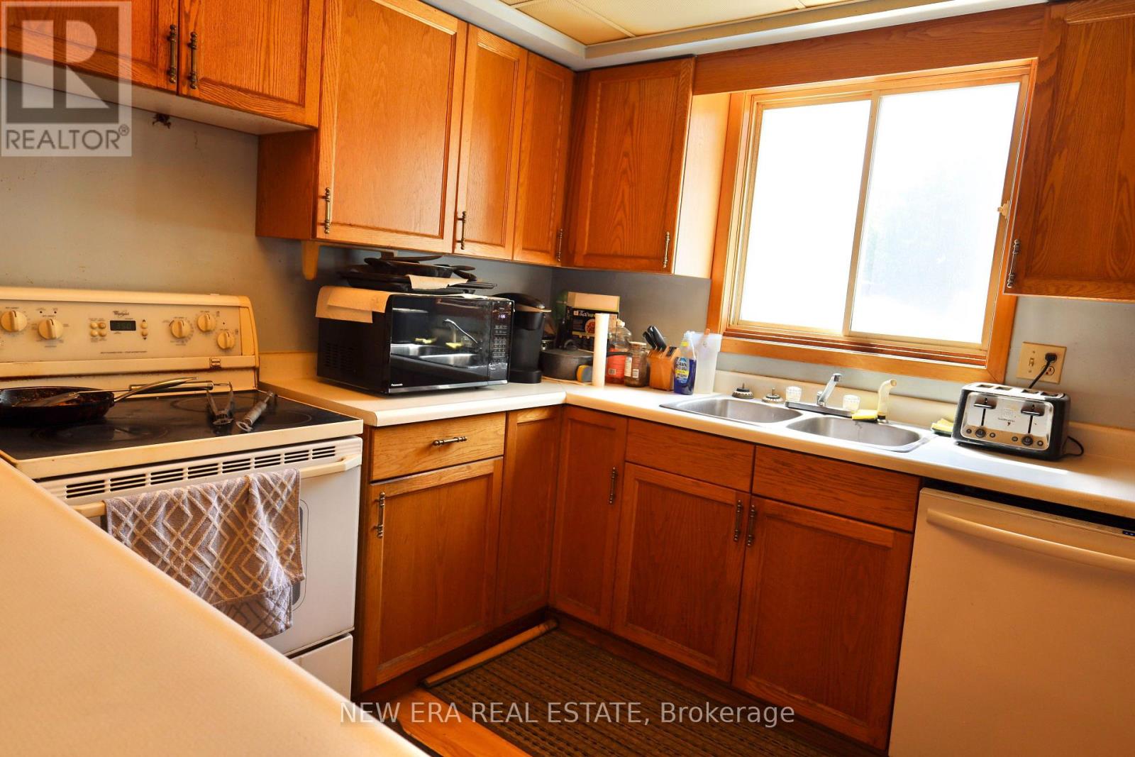 116 CHESTERFIELD AVENUE - 16