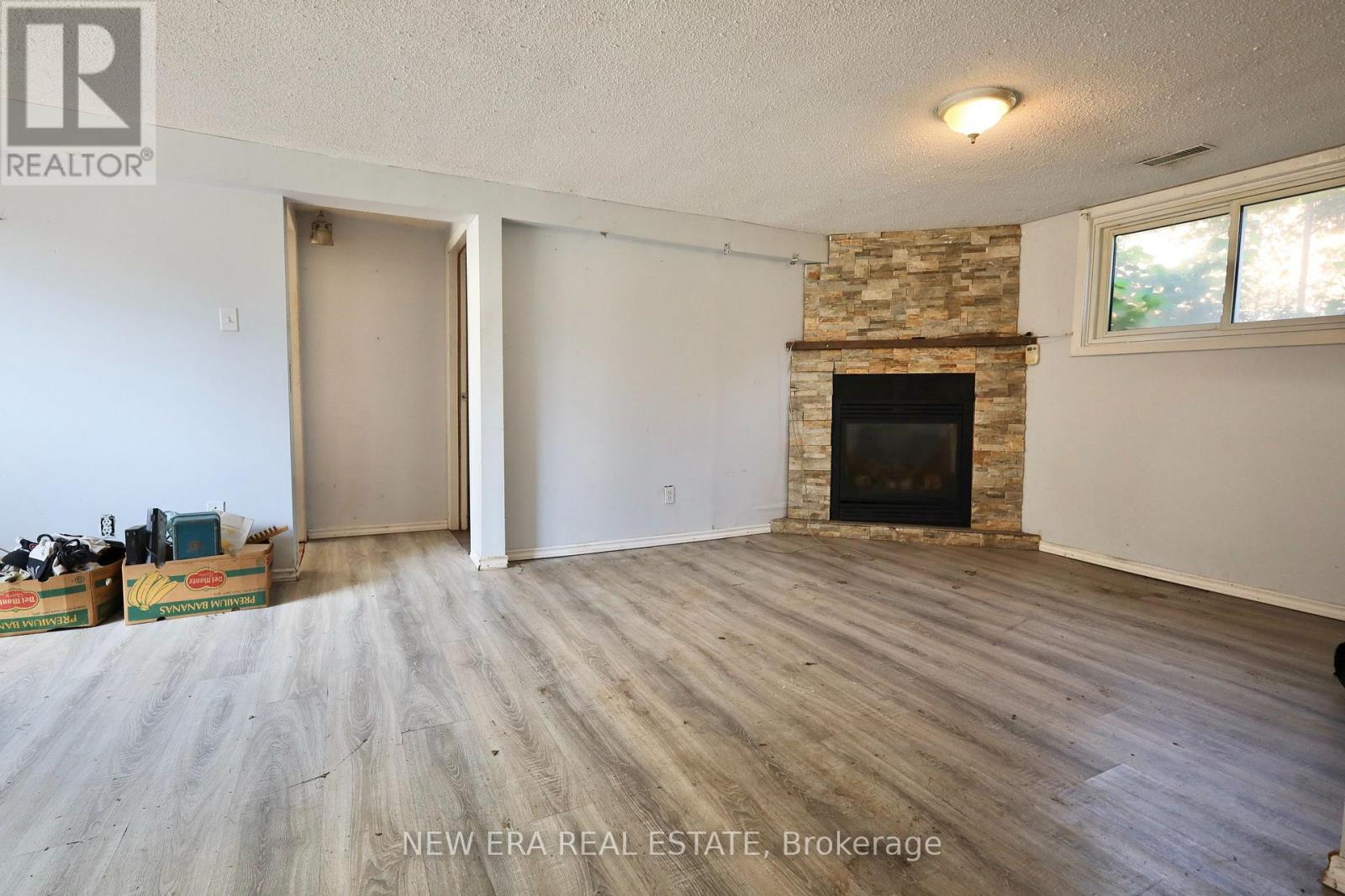 116 CHESTERFIELD AVENUE - 6