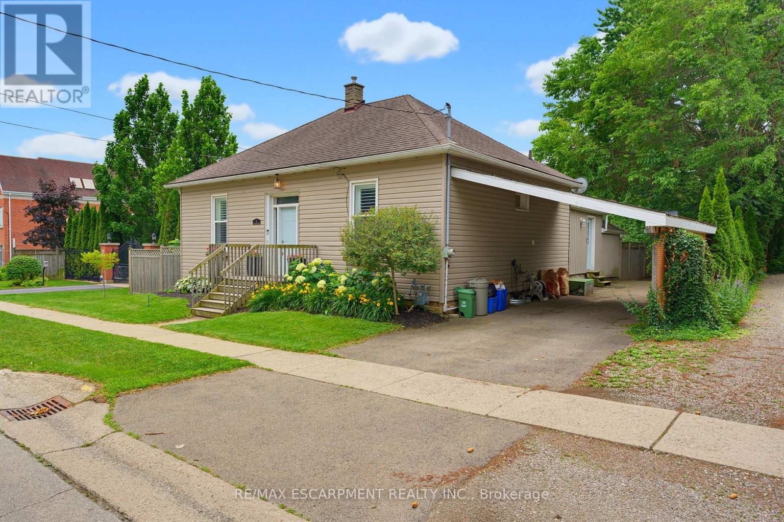 57 MAIN STREET N, Hamilton (Waterdown) — photo 3