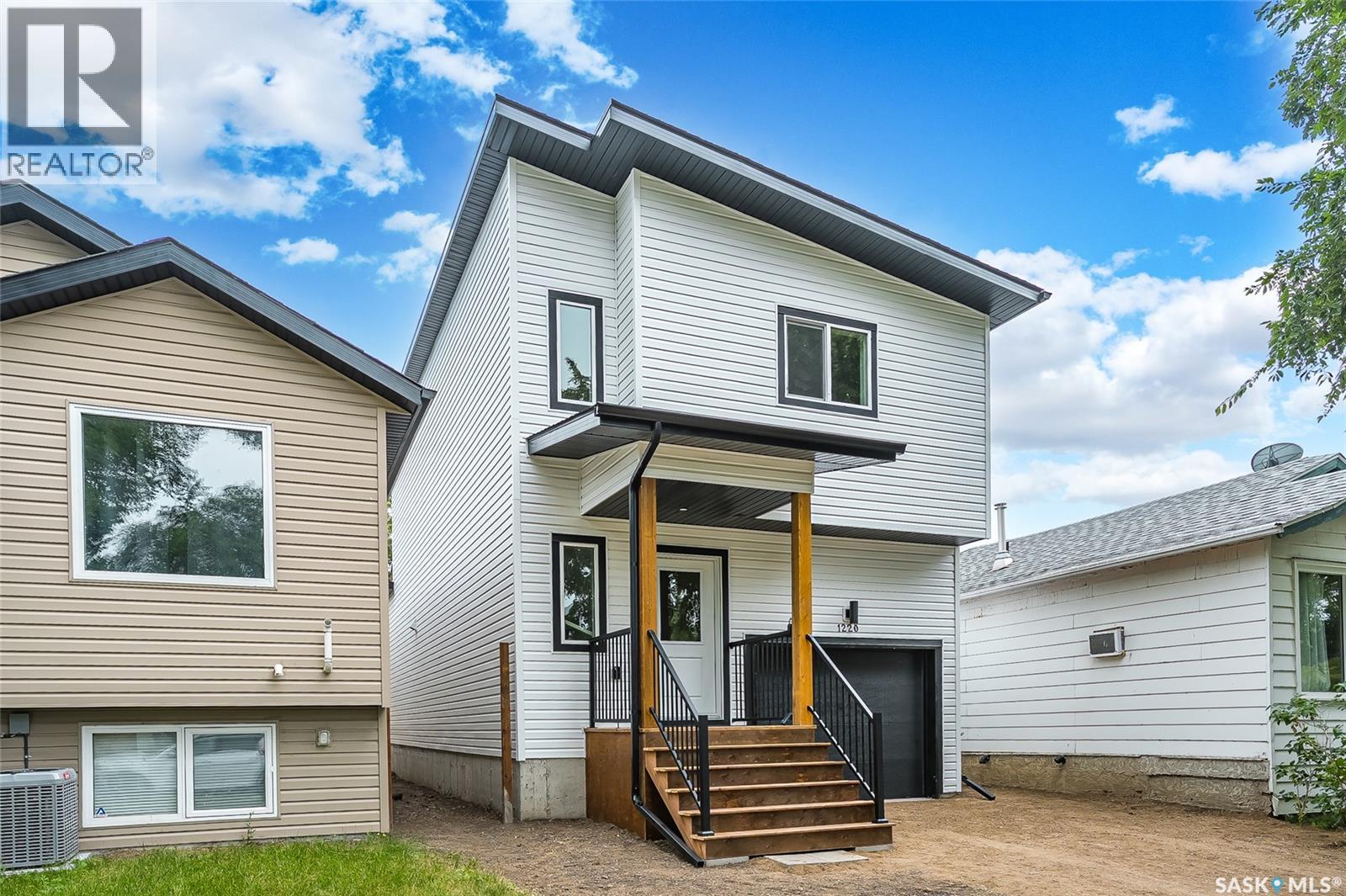 1220 H AVENUE N, Saskatoon — photo 2