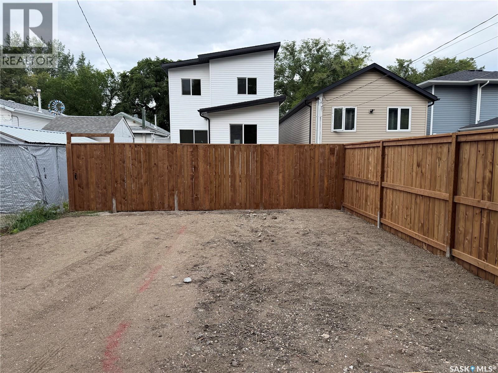 1220 H AVENUE N - 39