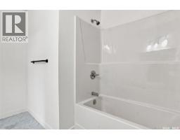 1220 H Avenue N, Saskatoon, SK S7L2E2 Photo 21
