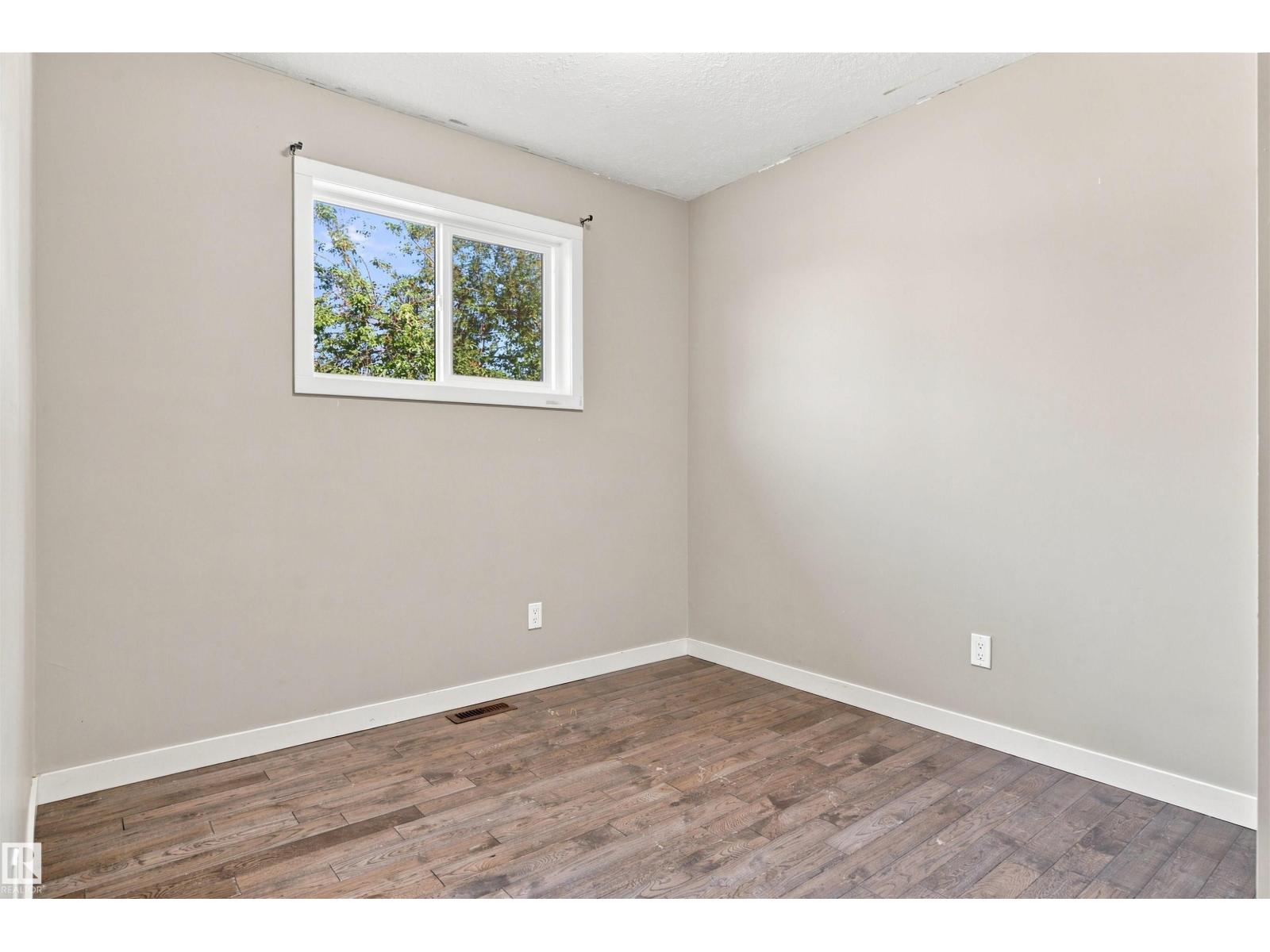 1317 11 ST - 15