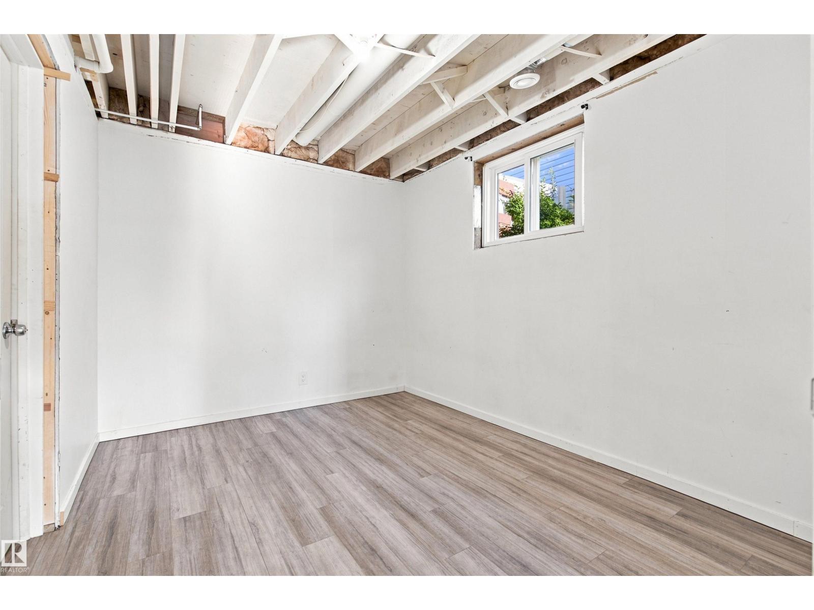 1317 11 ST - 17